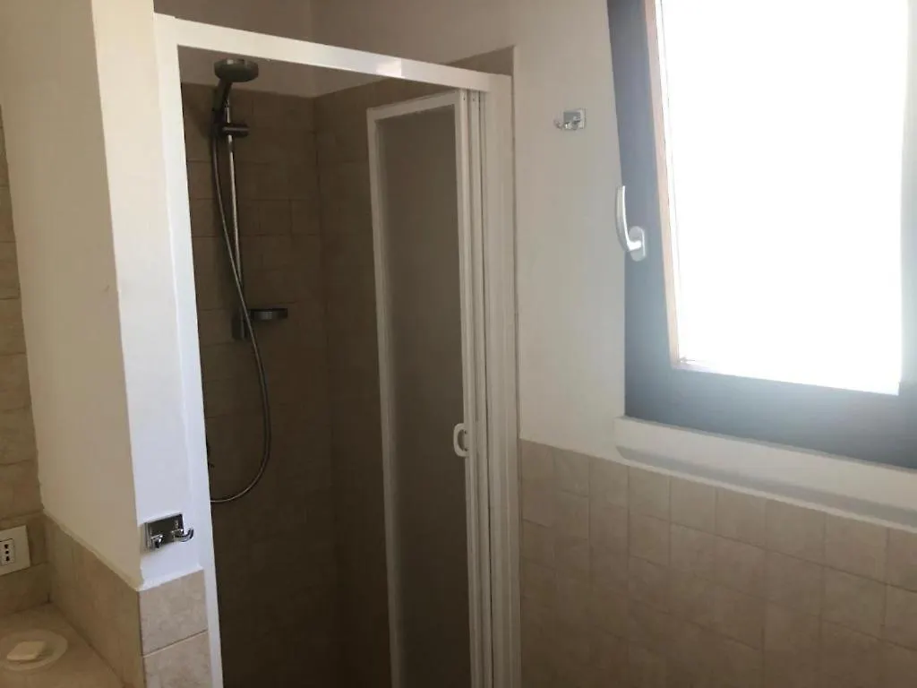 Trilocale Con Cortile Lägenhet Budoni Italien